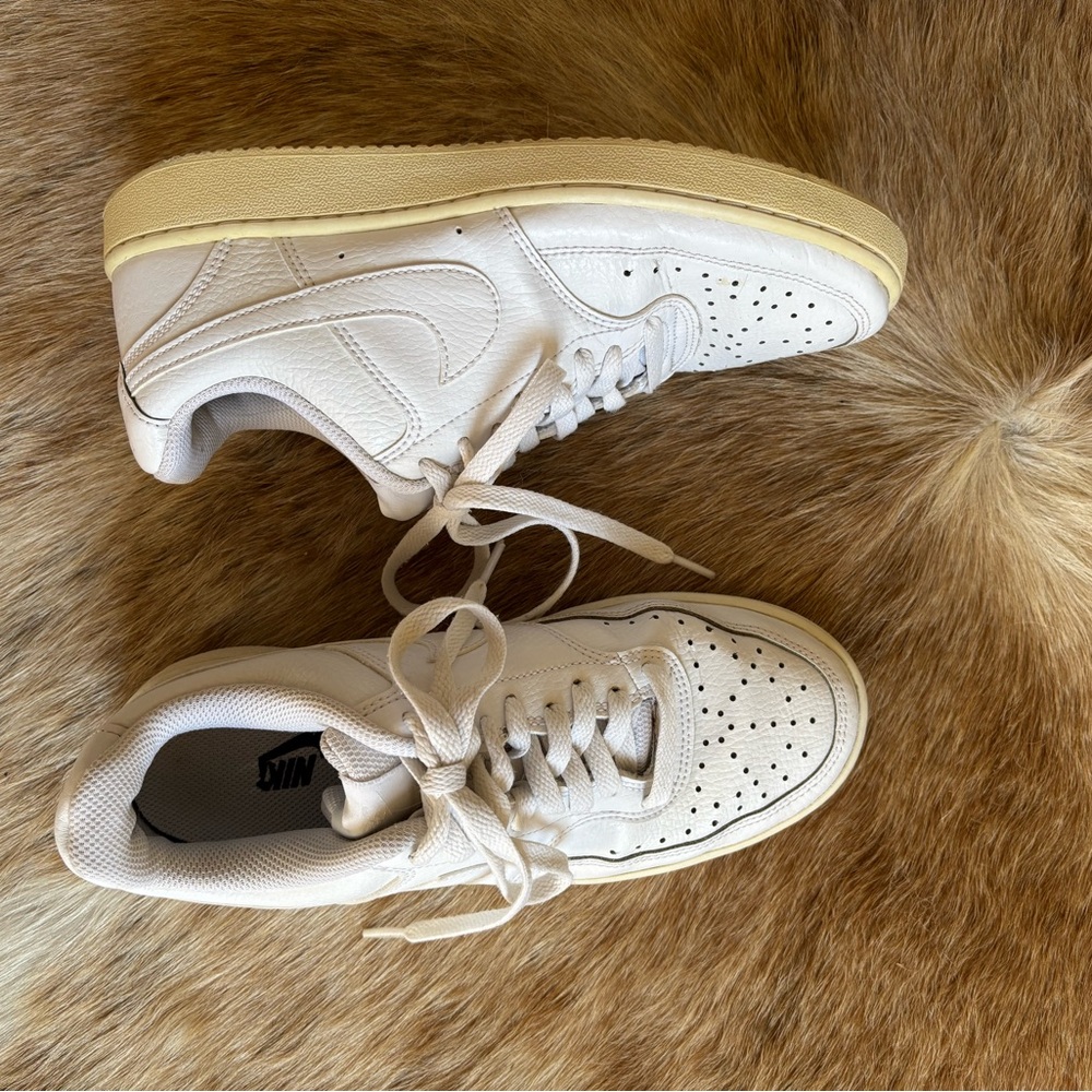 Nike Court Vision Low size 8 women’s